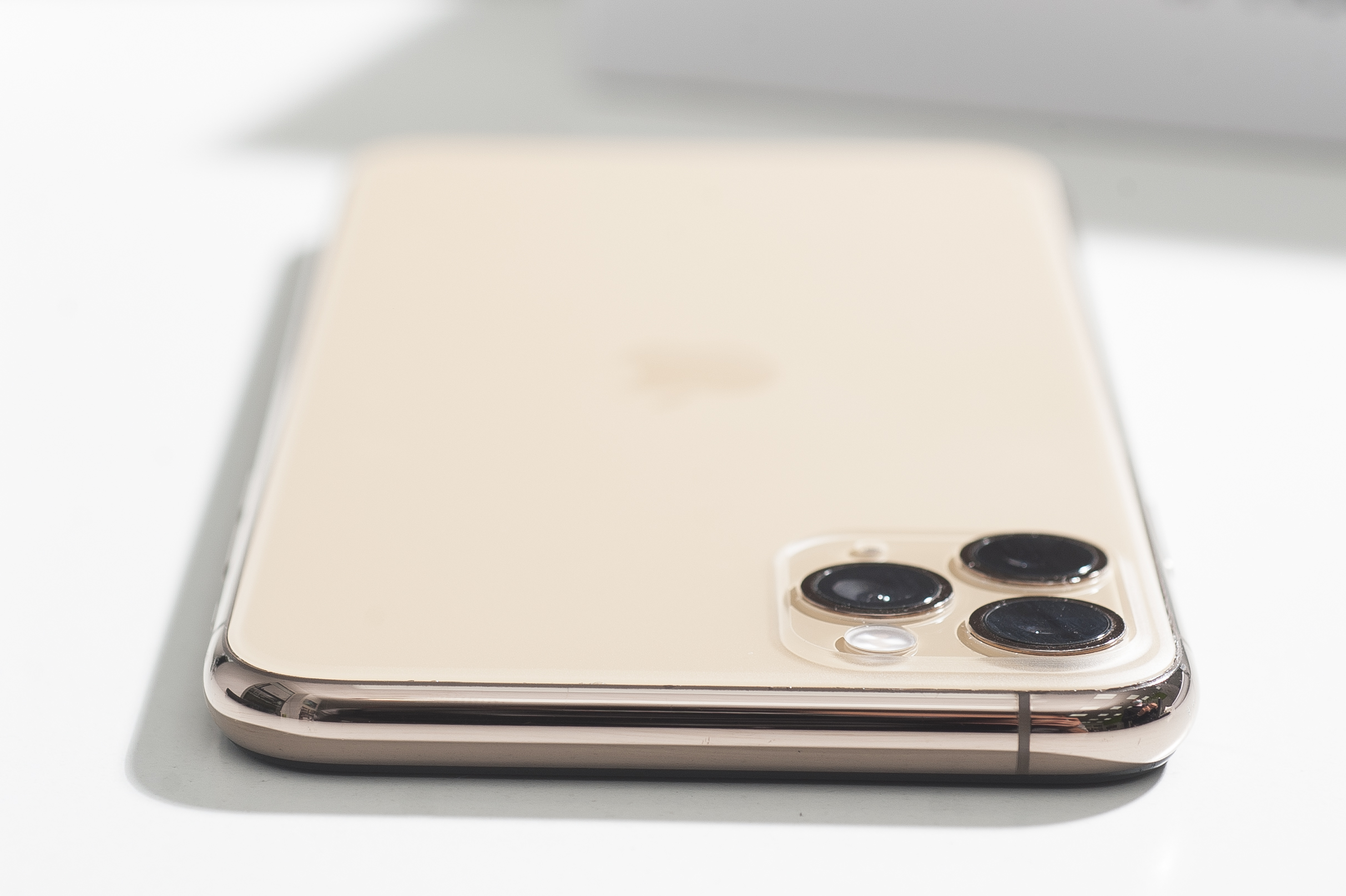 iPhone 11 Pro Max 512gb, Gold (MWHA2) б/у